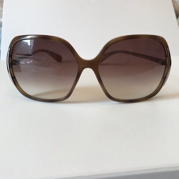 Marc By Marc Jacobs Accessories - Marc by Marc Jacobs Sunglasses w case